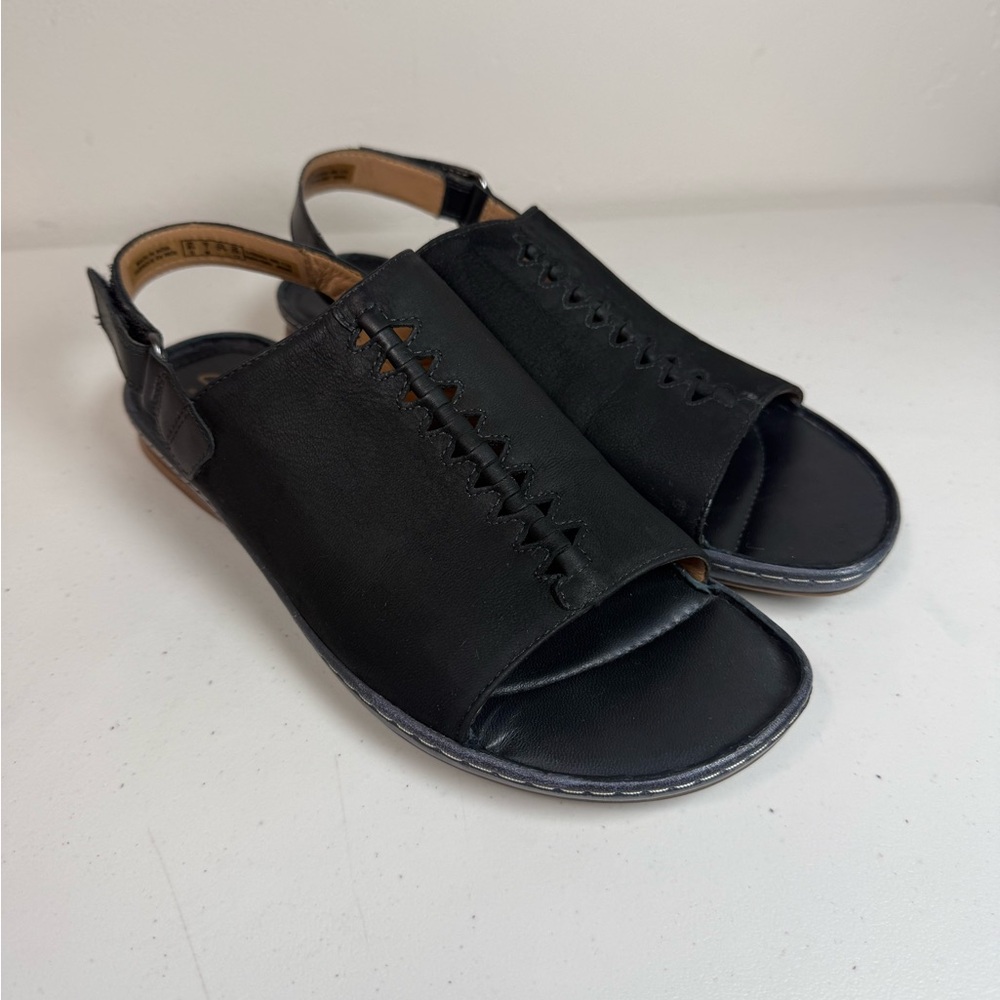 Clarks Women's Sarla Forte Slingback sandals size 7